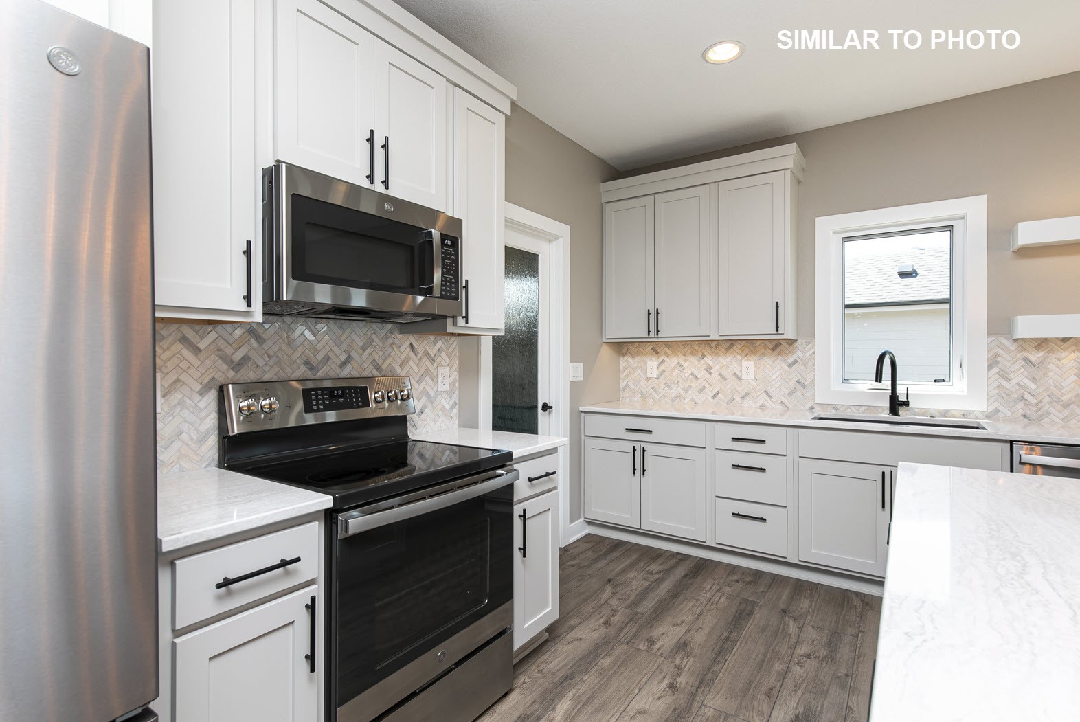 530 Walnut Drive, Huxley, Iowa image 3