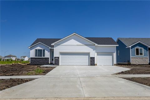 Single Family Residence in Waukee IA 1065 Gray Avenue.jpg