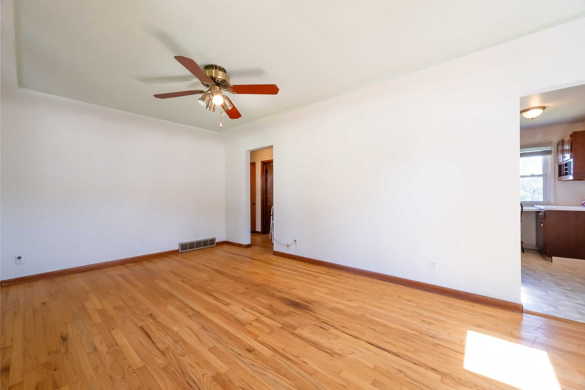 2523 SE 8th Court