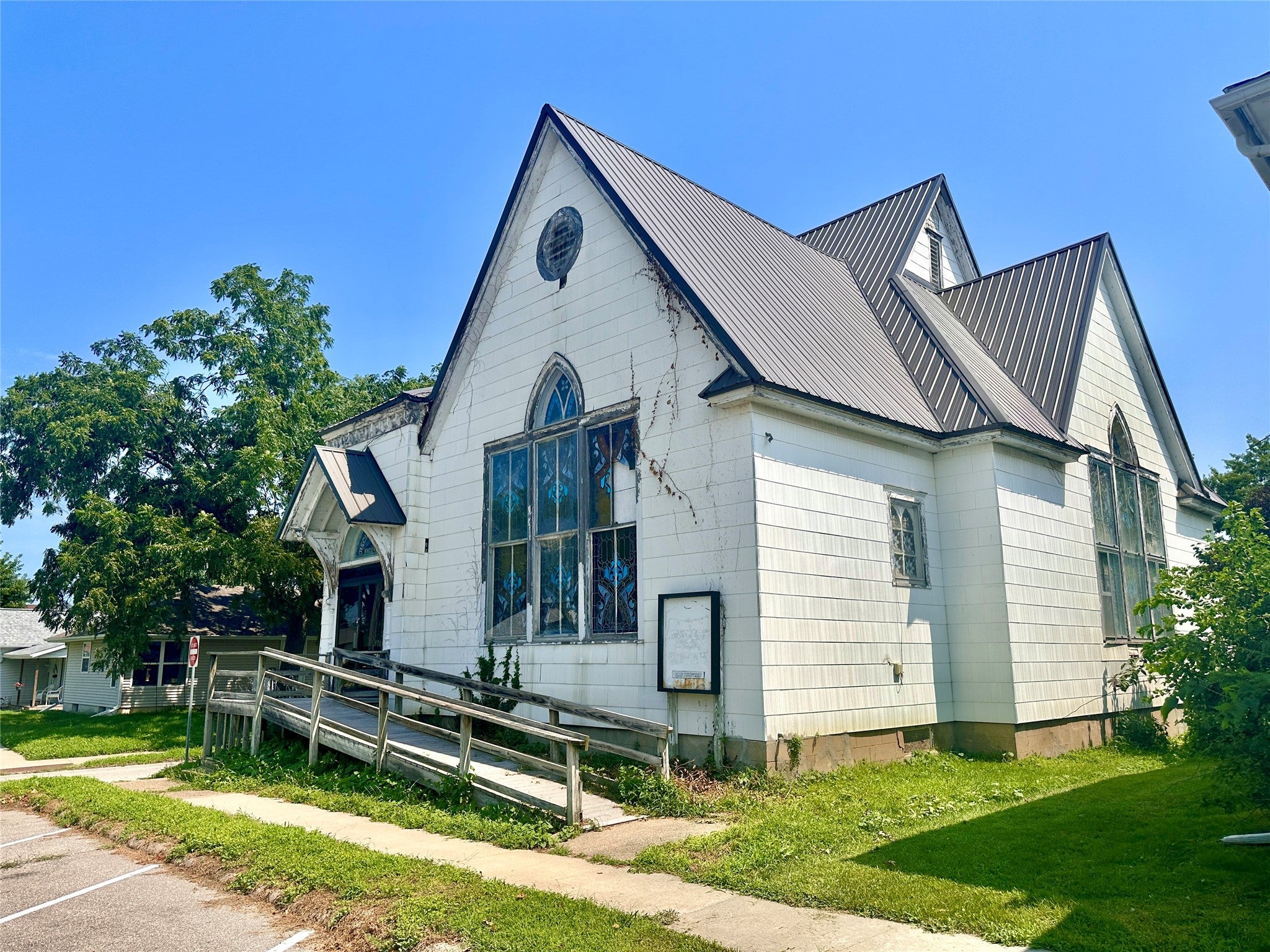 213 N 1st Street