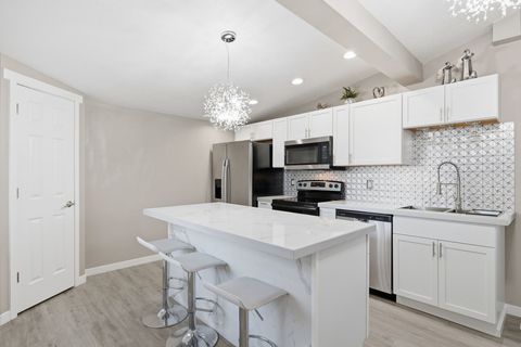 3126 SW 12th Place Des Moines IA 50315