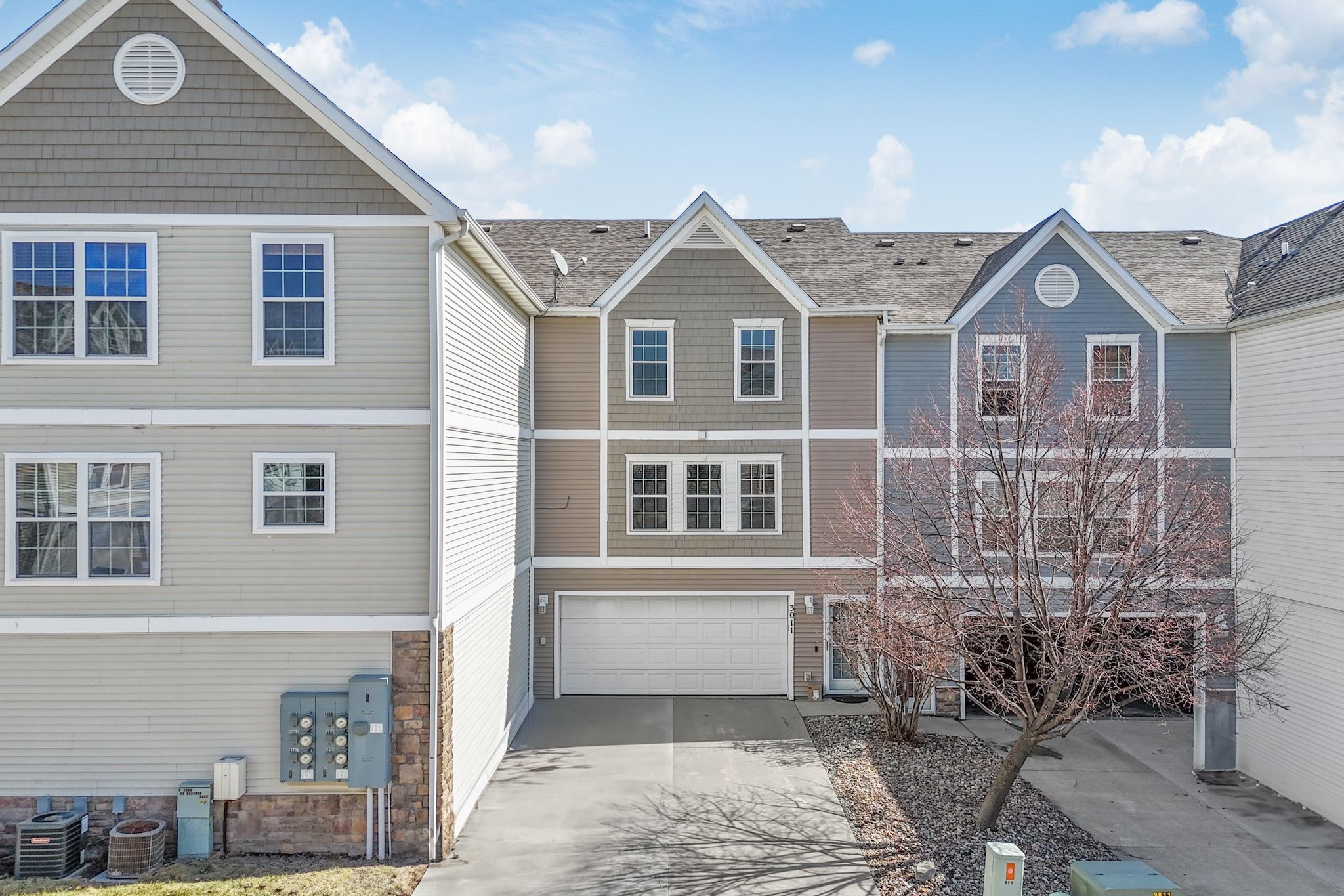 3011 SW Sharmin Lane, Ankeny, Iowa image 1