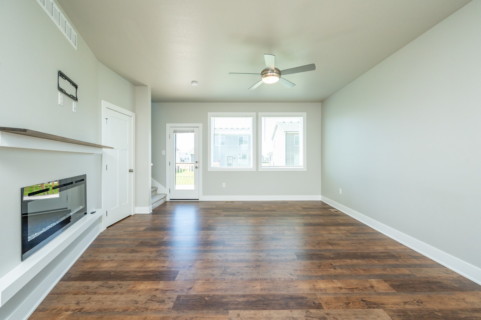630 NE Hunter Drive, Ankeny, Iowa image 2
