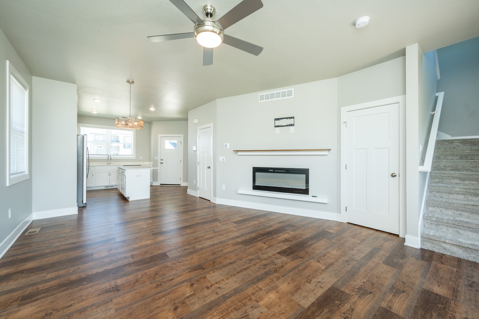 630 NE Hunter Drive, Ankeny, Iowa image 4