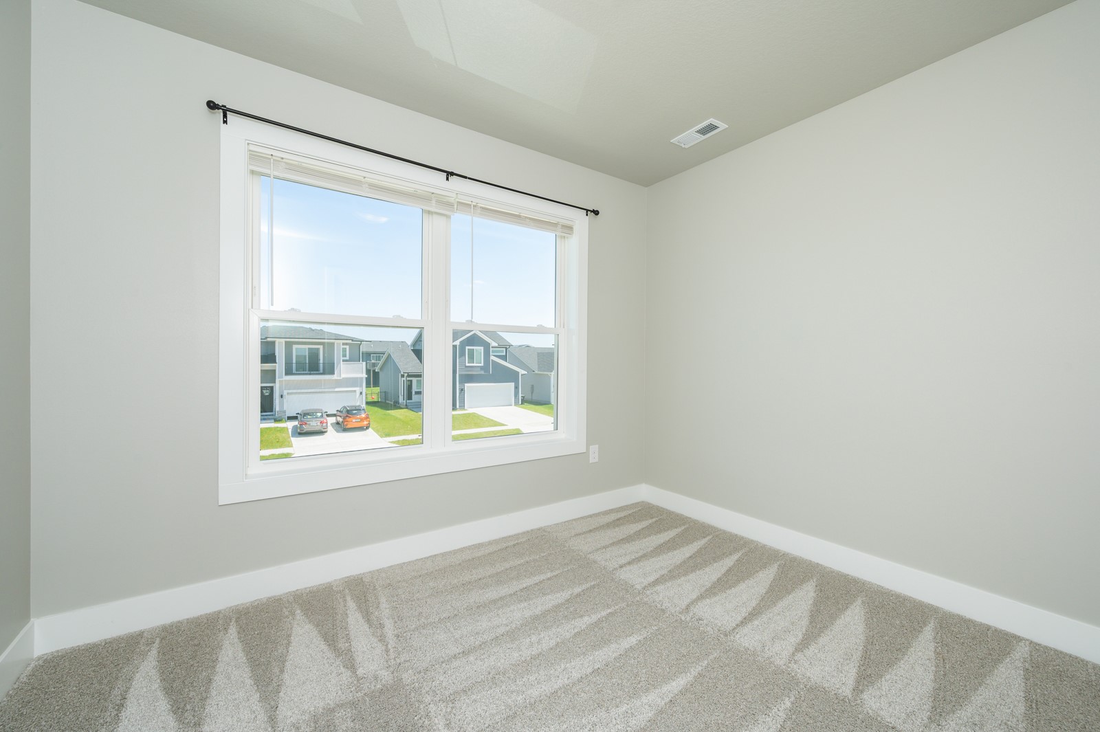 630 NE Hunter Drive, Ankeny, Iowa image 12