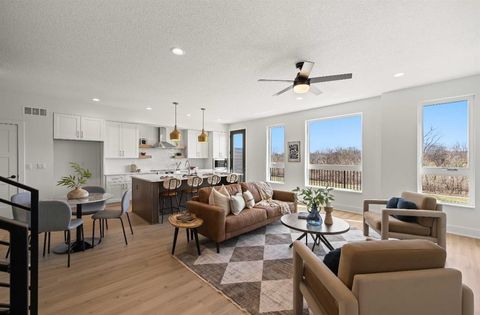 9368 Brooks Place Norwalk IA 50211