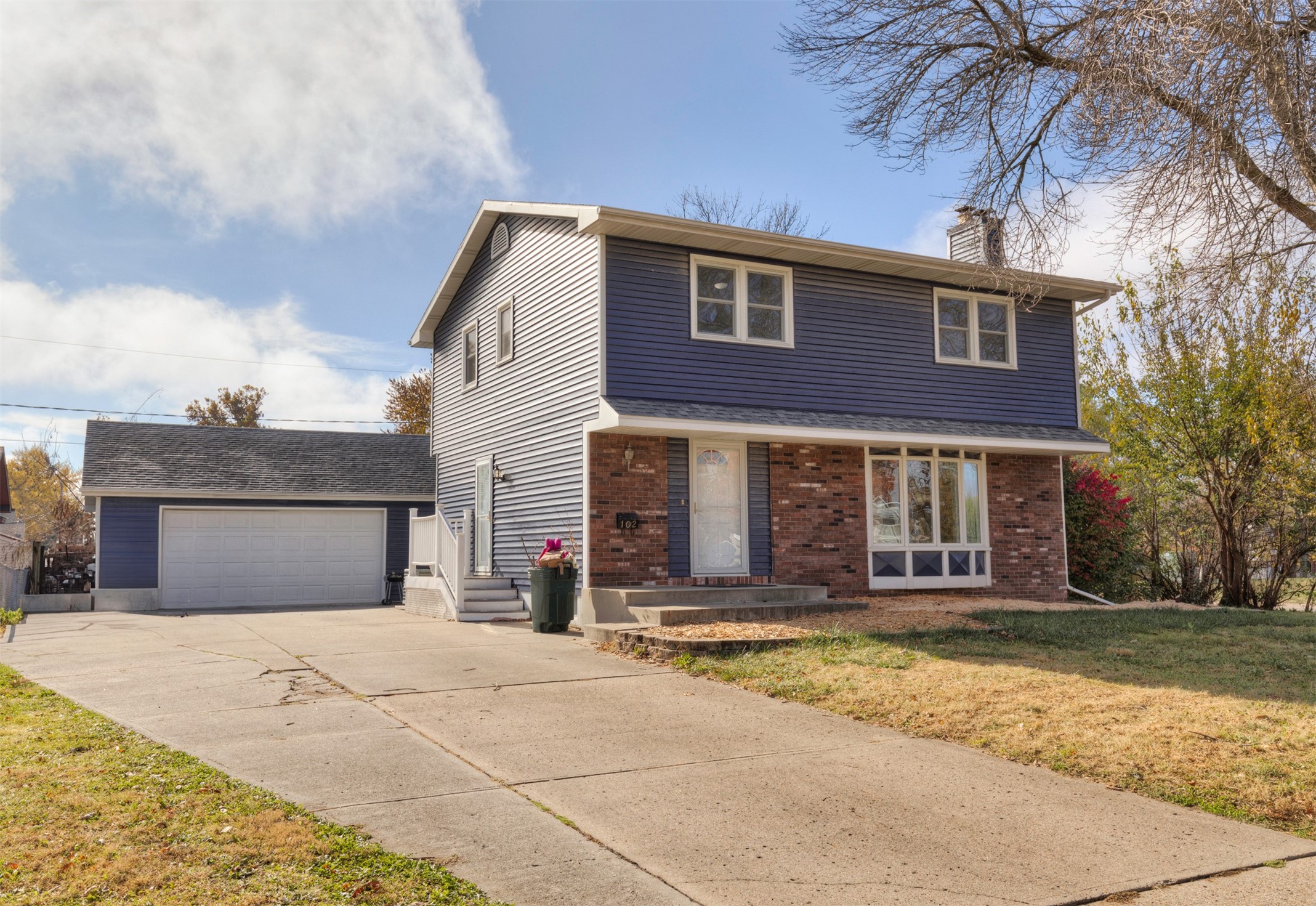 102 11th Street, Altoona, Iowa image 1