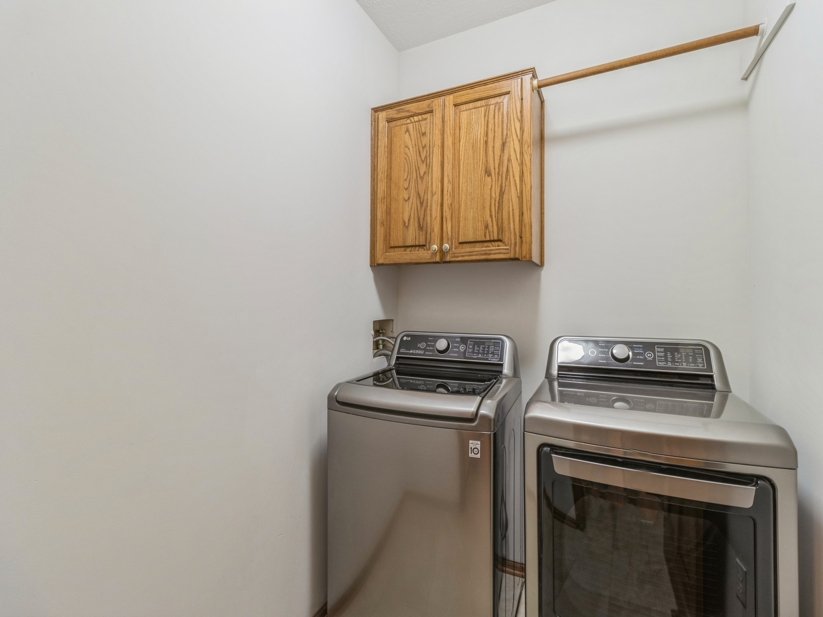 6730 Ceres Circle, Johnston, Iowa image 7
