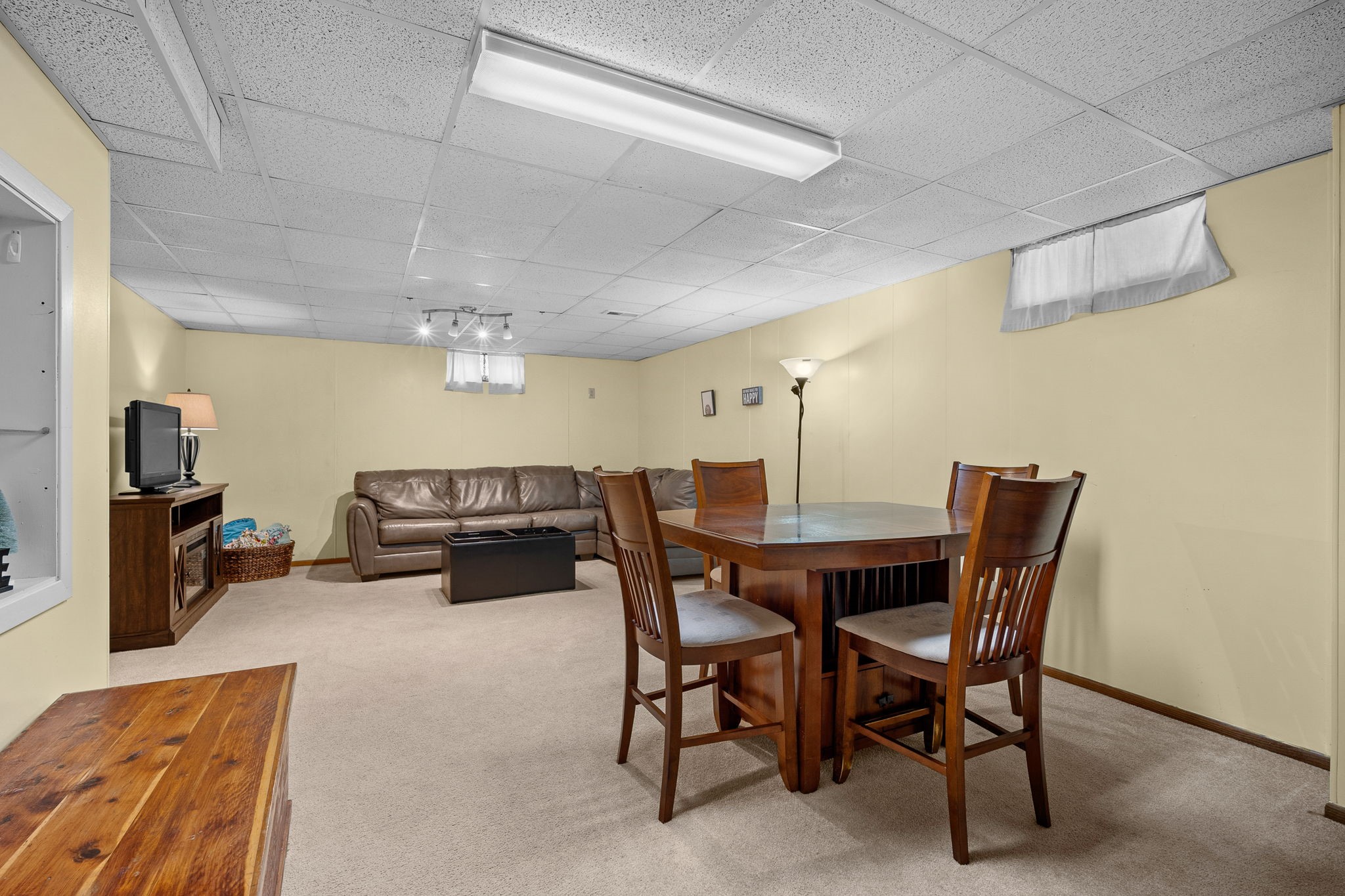 5926 Village Circle, Johnston, Iowa image 23