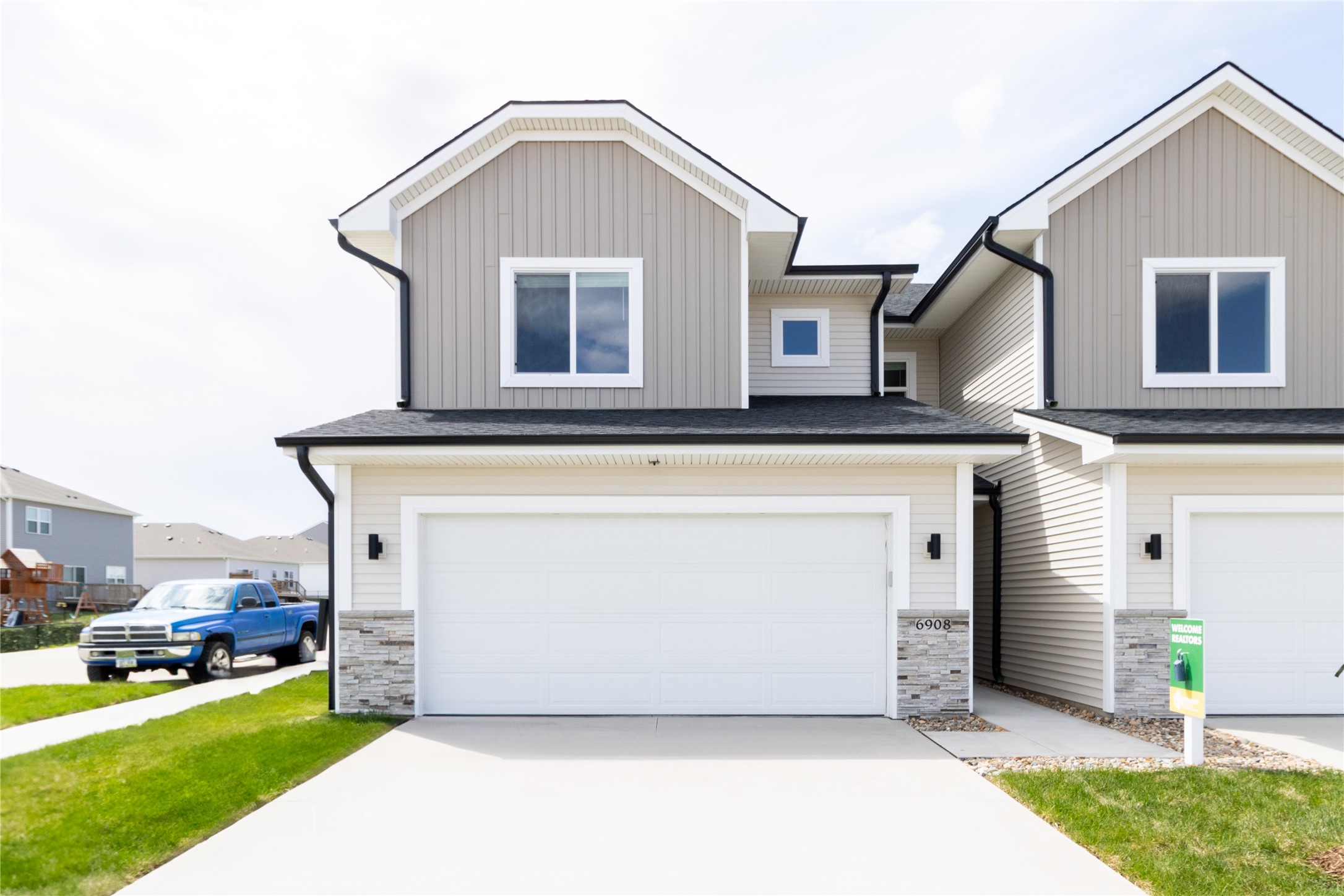 6908 Poppy Court, Johnston, Iowa image 1