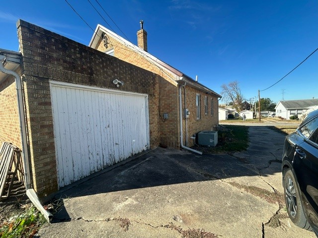 102 N Green Street, Toledo, Iowa image 11