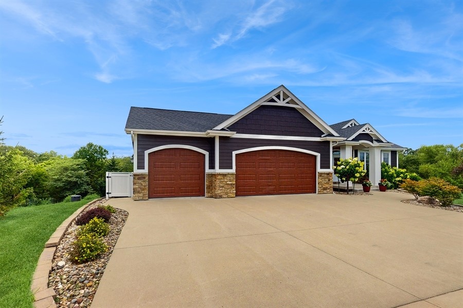 1813 Maple Court