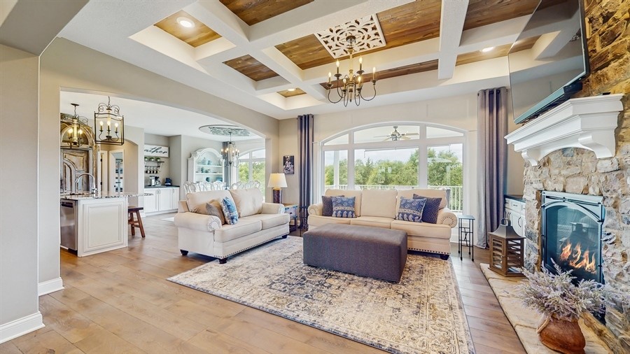 1813 Maple Court