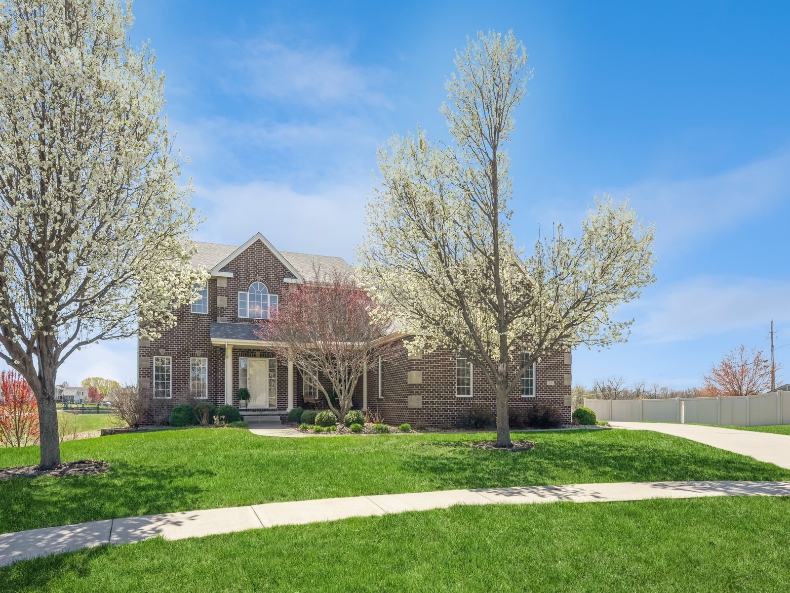 1835 SE Hillside Drive, Ankeny, Iowa image 2