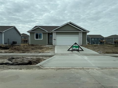 Homes For Sale - 25084 Bluebird Circle<br/> Adel, IA 50003