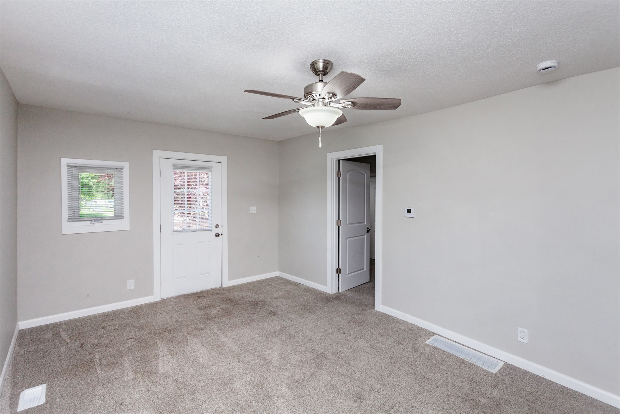 2323 Maple Street, Des Moines, Iowa image 5