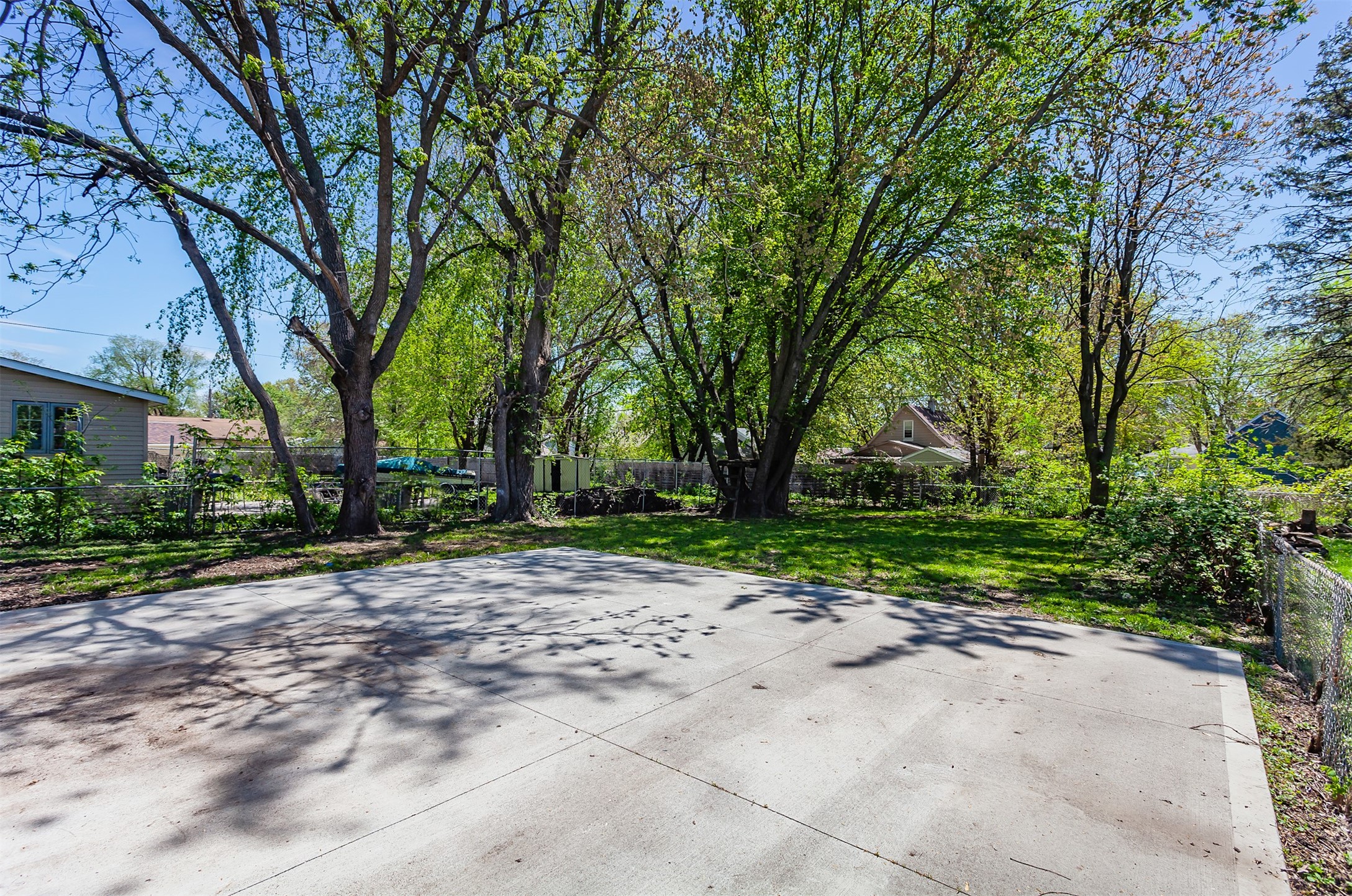 2323 Maple Street, Des Moines, Iowa image 23
