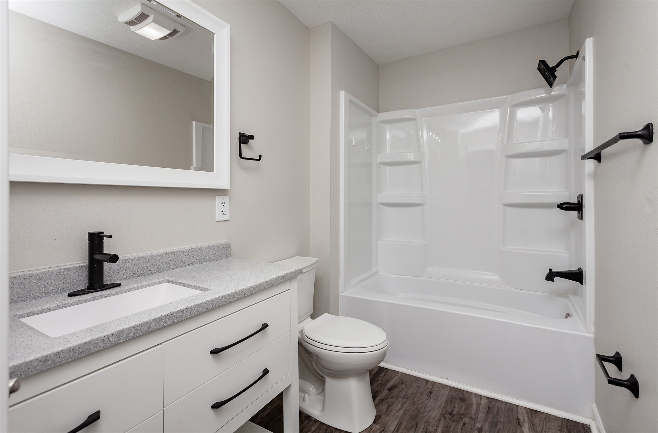 2323 Maple Street, Des Moines, Iowa image 16