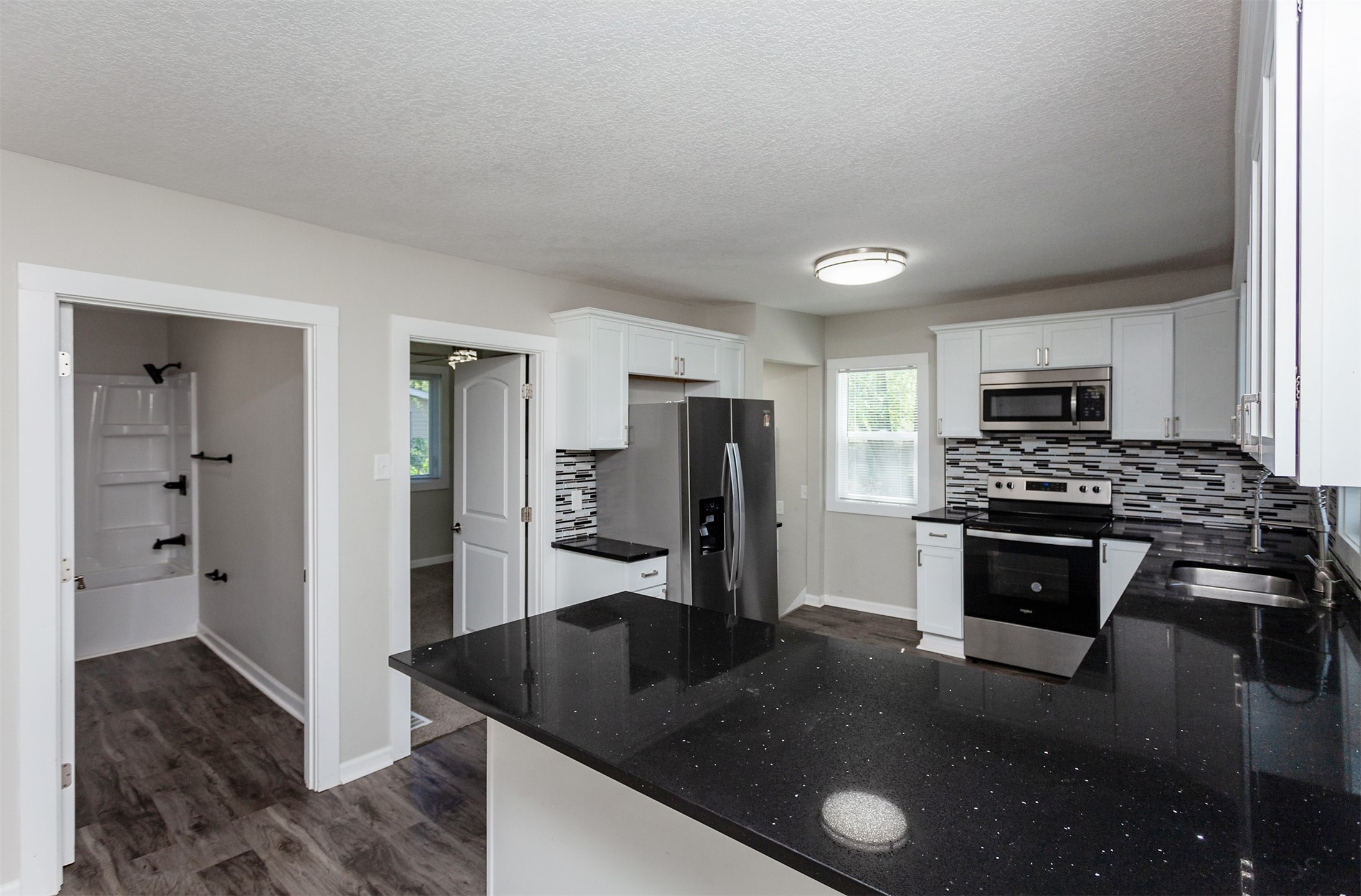 2323 Maple Street, Des Moines, Iowa image 9