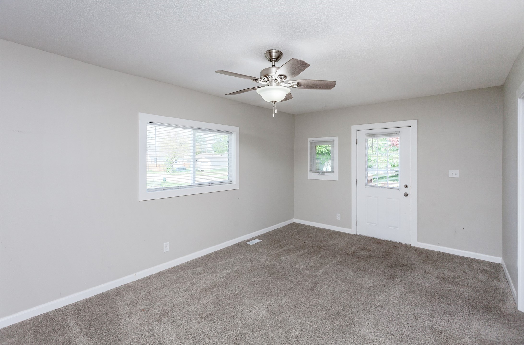 2323 Maple Street, Des Moines, Iowa image 6