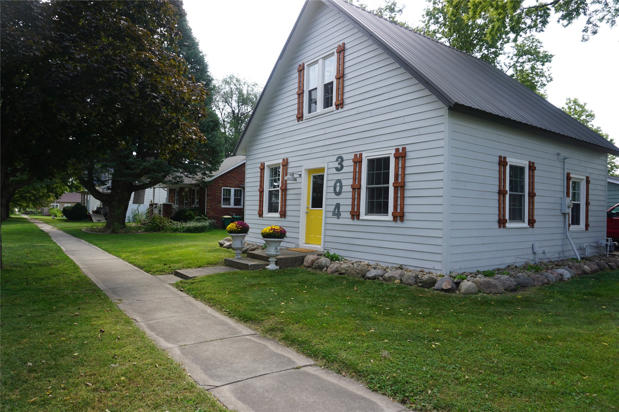 304 E Washington Street, Winterset, Iowa image 2