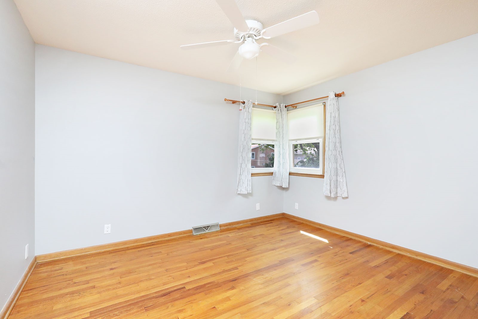 902 15th Street, Perry, Iowa image 13