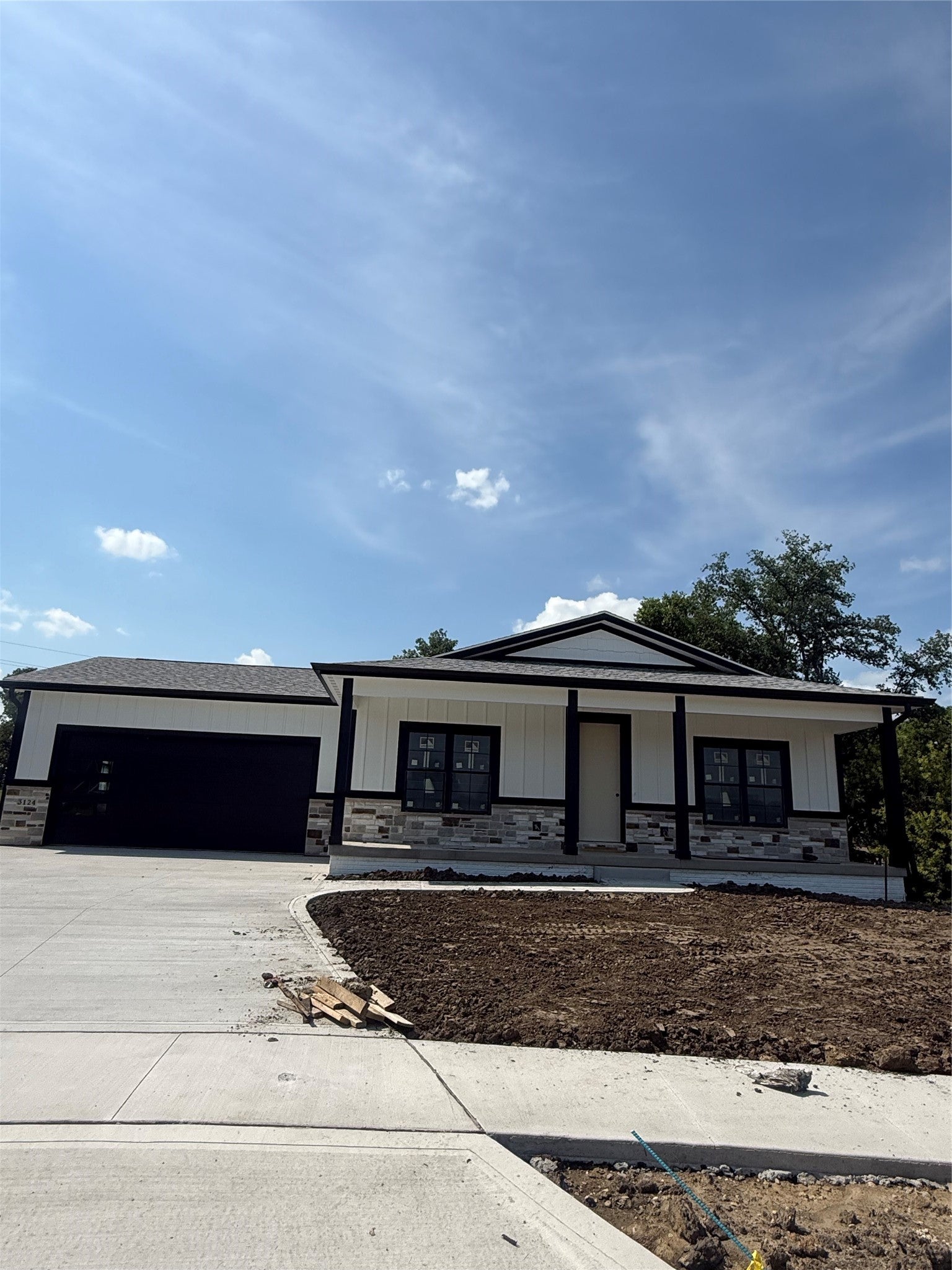 3124 Woodbury Circle
