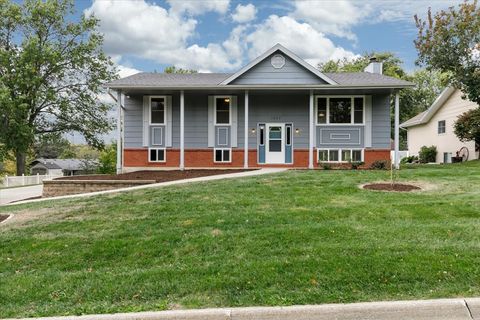 1527 Pleasant Drive Pella IA 50219