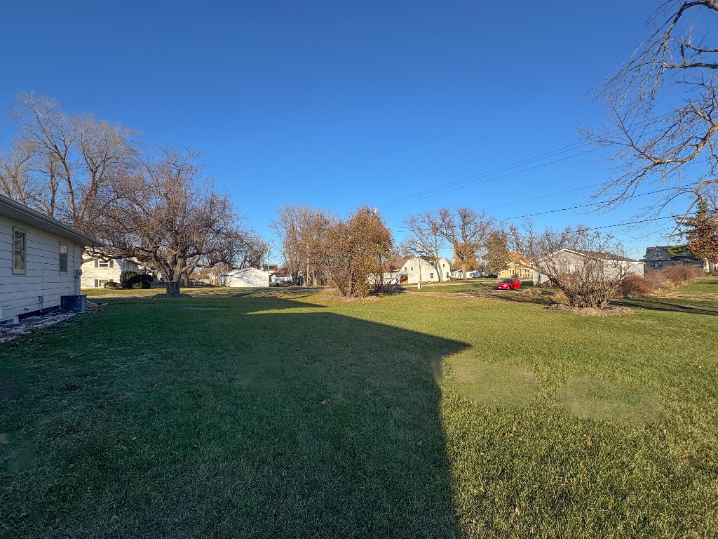 302 S Linn Street, Roland, Iowa image 32