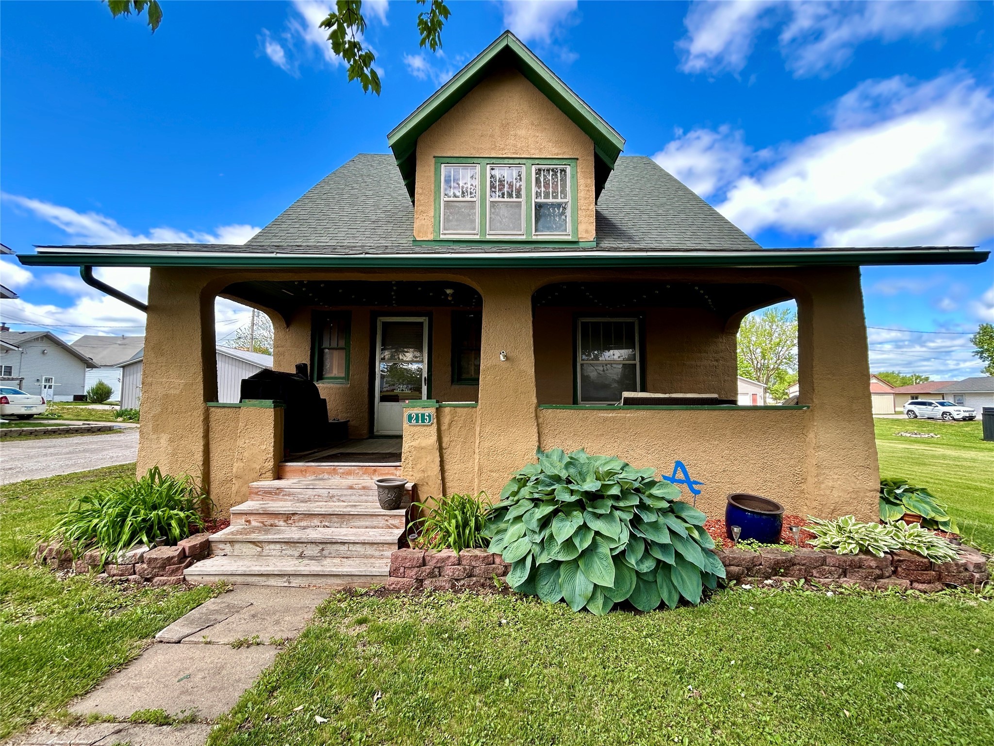 215 N. Main Street, Albia, Iowa image 1