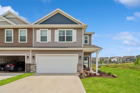 Condo For Sale - 2821 NW 33rd Lane<br/> Ankeny, IA 50023