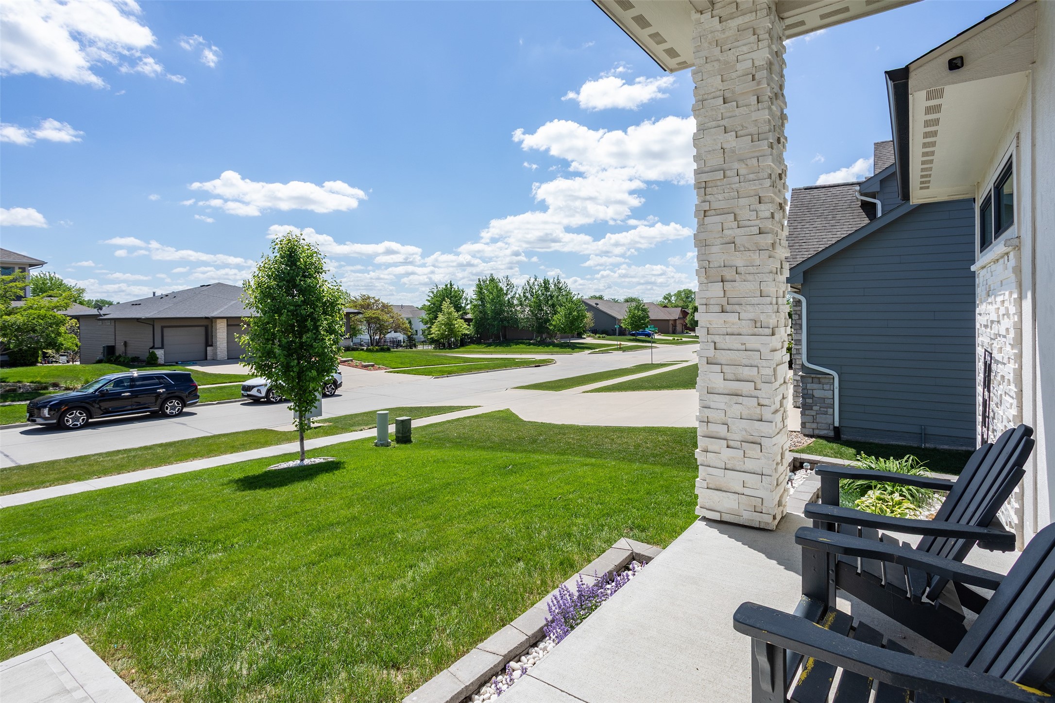2770 NW 167th Street, Clive, Iowa image 2