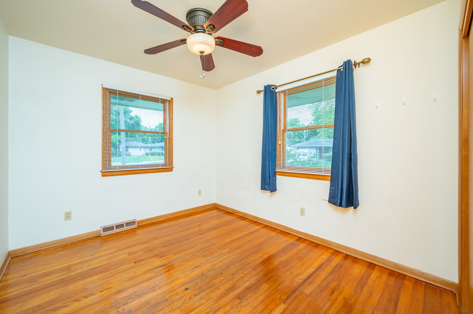 3214 Brinkwood Road, Des Moines, Iowa image 9