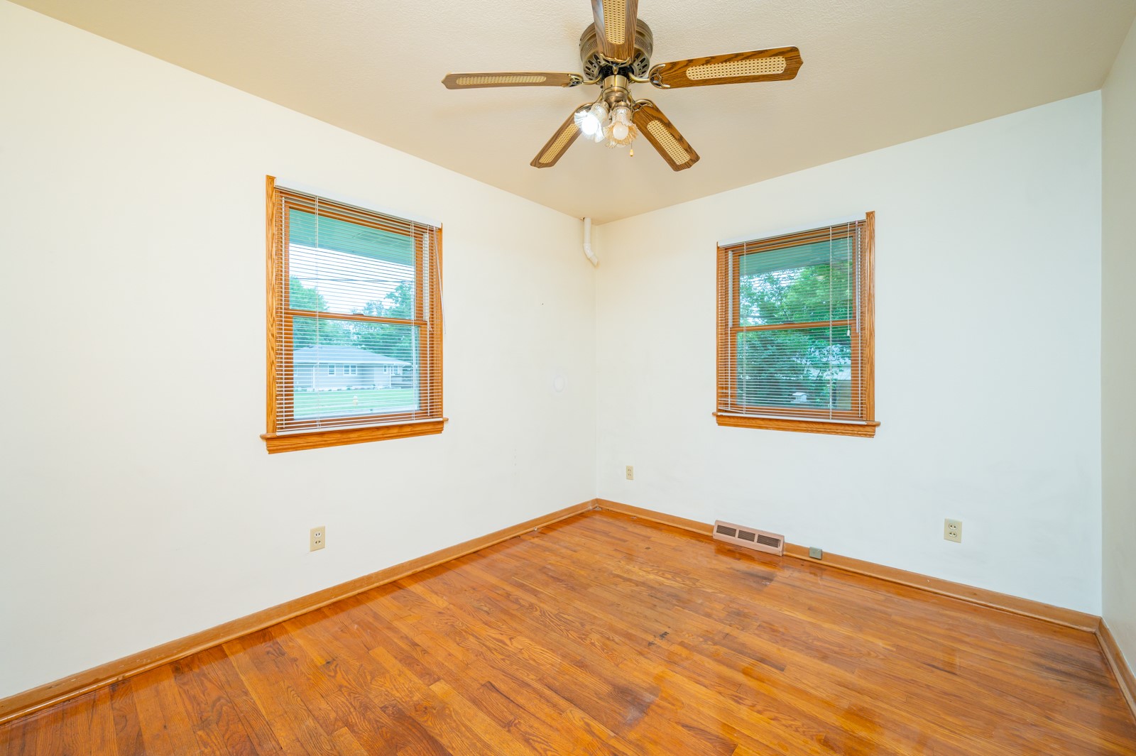 3214 Brinkwood Road, Des Moines, Iowa image 8