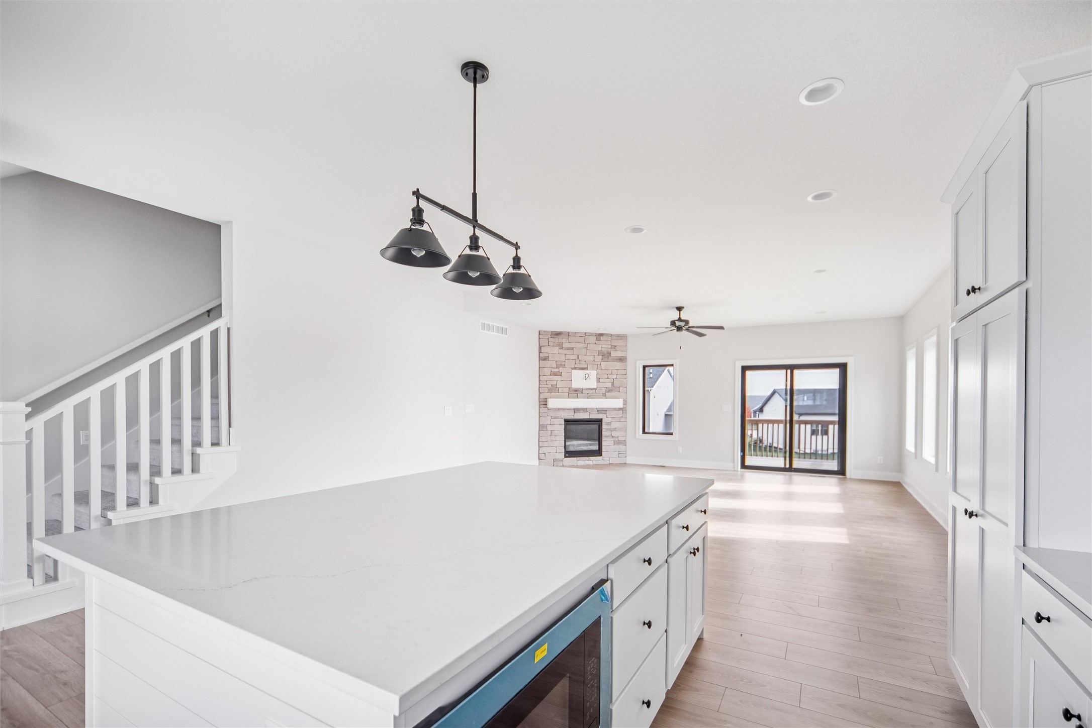 West Des Moines, Iowa 50265, United States, 4 Bedrooms Bedrooms, ,2 BathroomsBathrooms,Residential,Active,237230