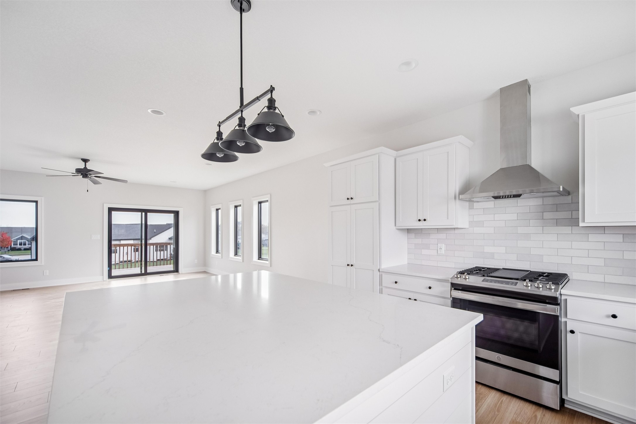 West Des Moines, Iowa 50265, United States, 4 Bedrooms Bedrooms, ,2 BathroomsBathrooms,Residential,Active,237230