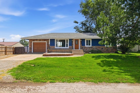 Homes For Sale - 303 N Neely Street<br/> Prairie City, IA 50228