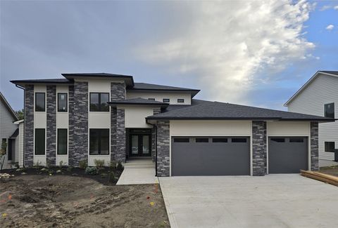 16130 Sharon Court Urbandale IA 50323