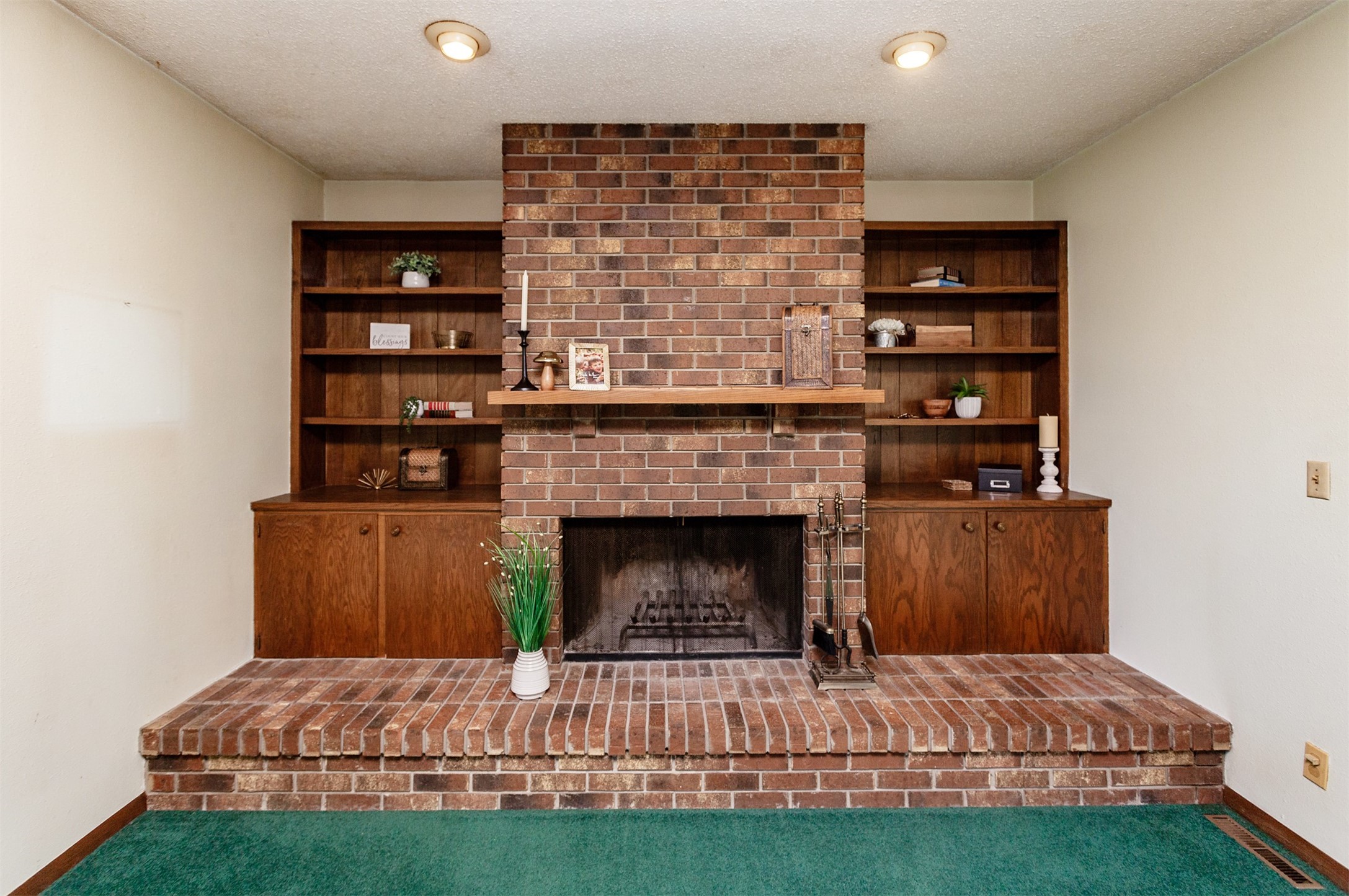 446 Rookwood Drive, Ames, Iowa image 9