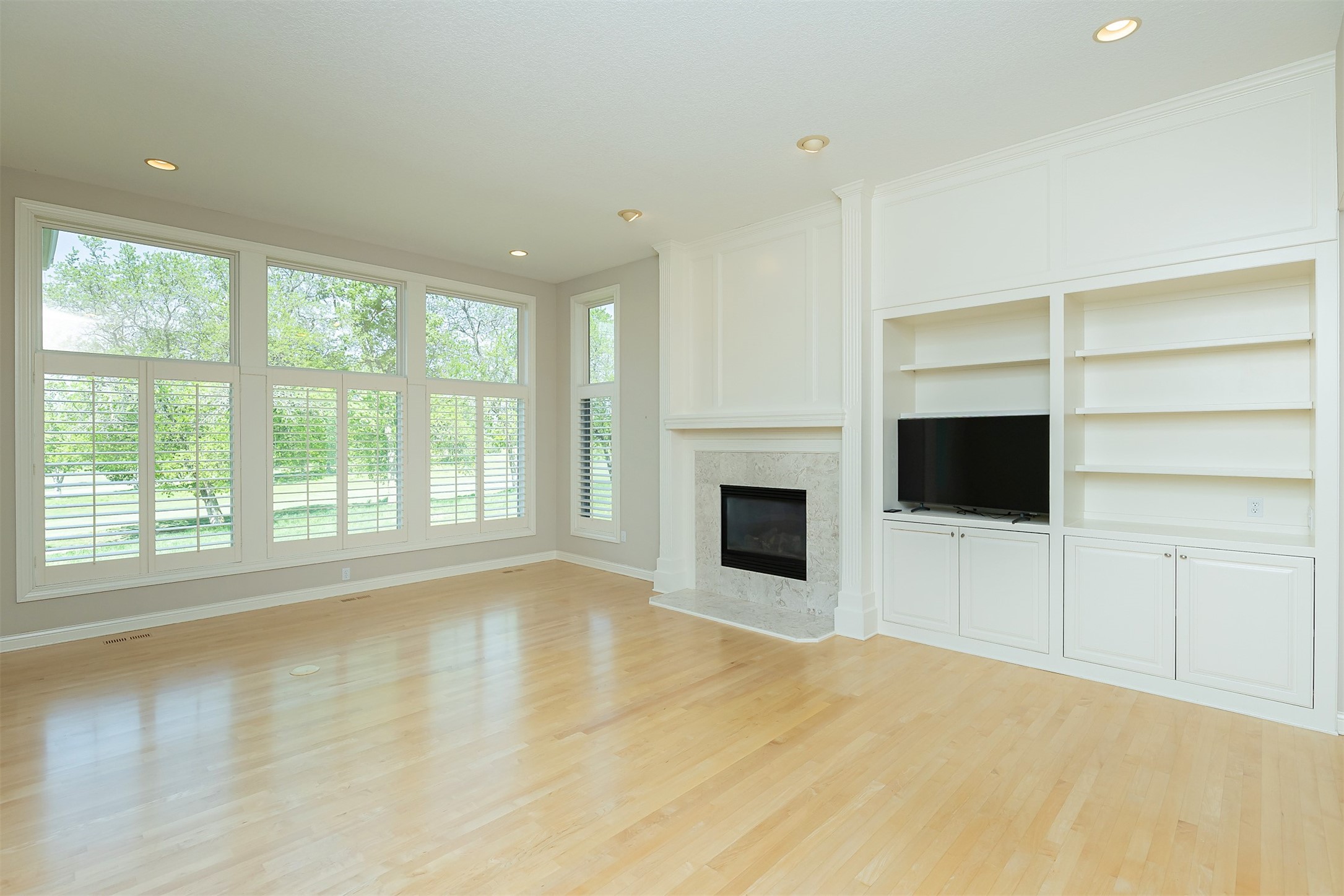 1259 Glen Oaks Drive