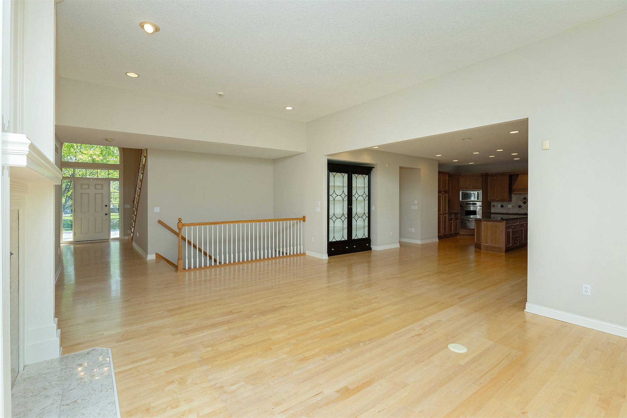 1259 Glen Oaks Drive, West Des Moines, Iowa image 6