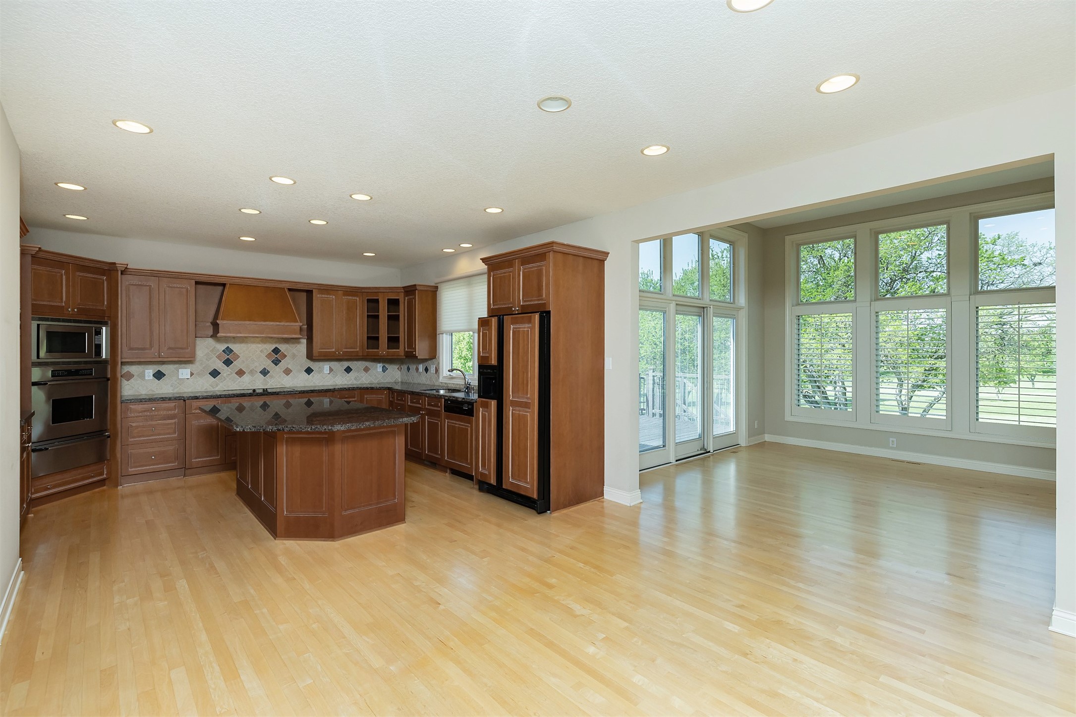 1259 Glen Oaks Drive, West Des Moines, Iowa image 7