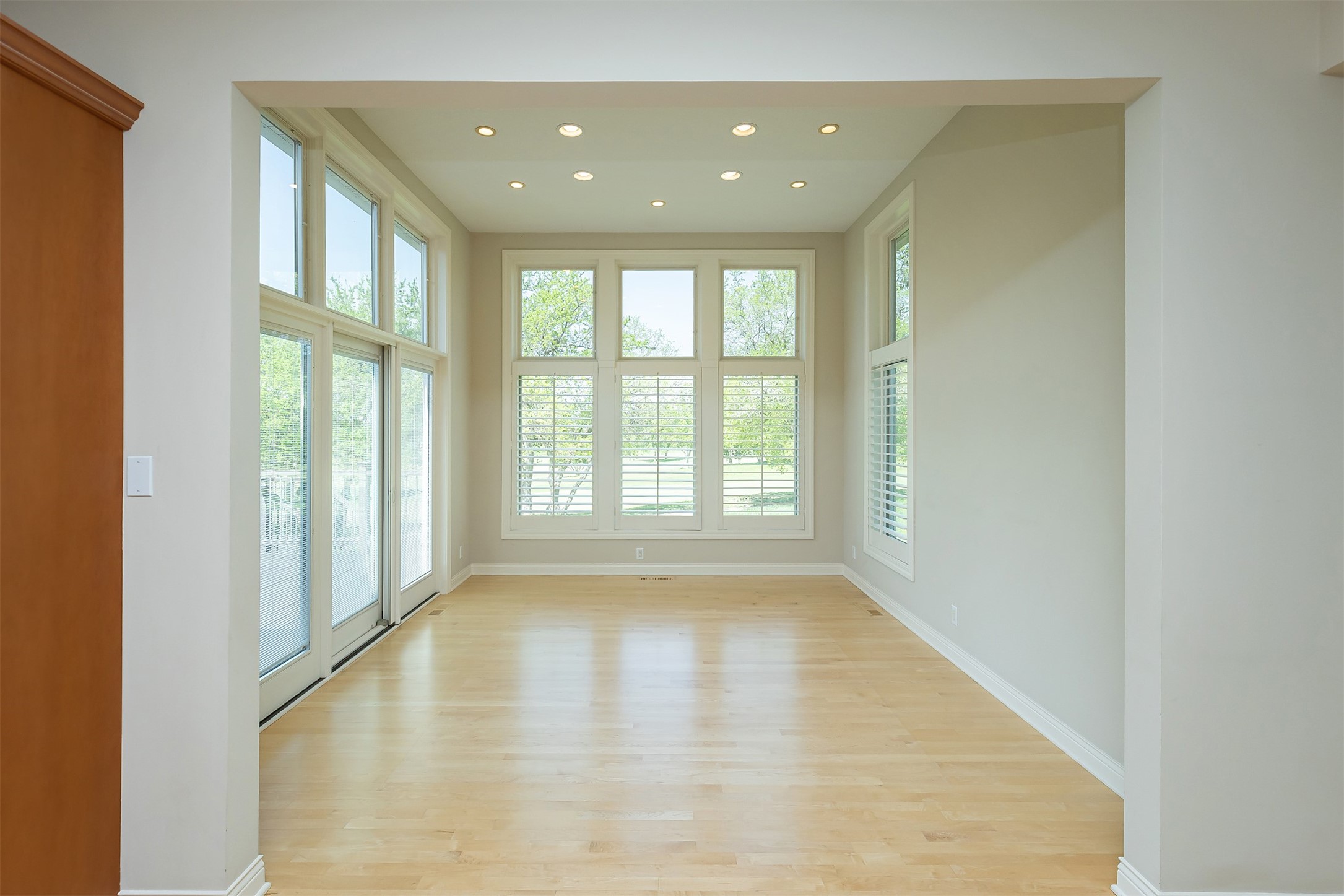 1259 Glen Oaks Drive, West Des Moines, Iowa image 8