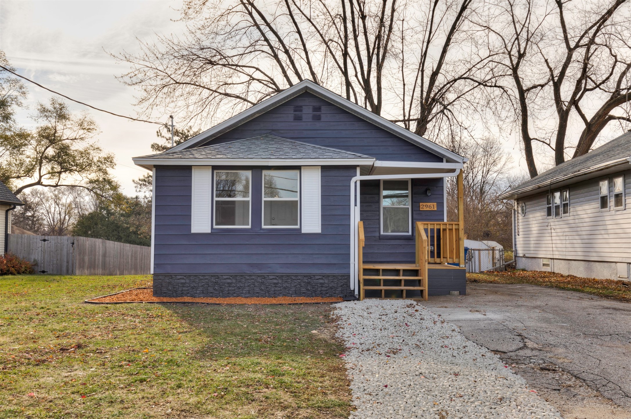 2961 E Ovid Avenue, Des Moines, Iowa image 1