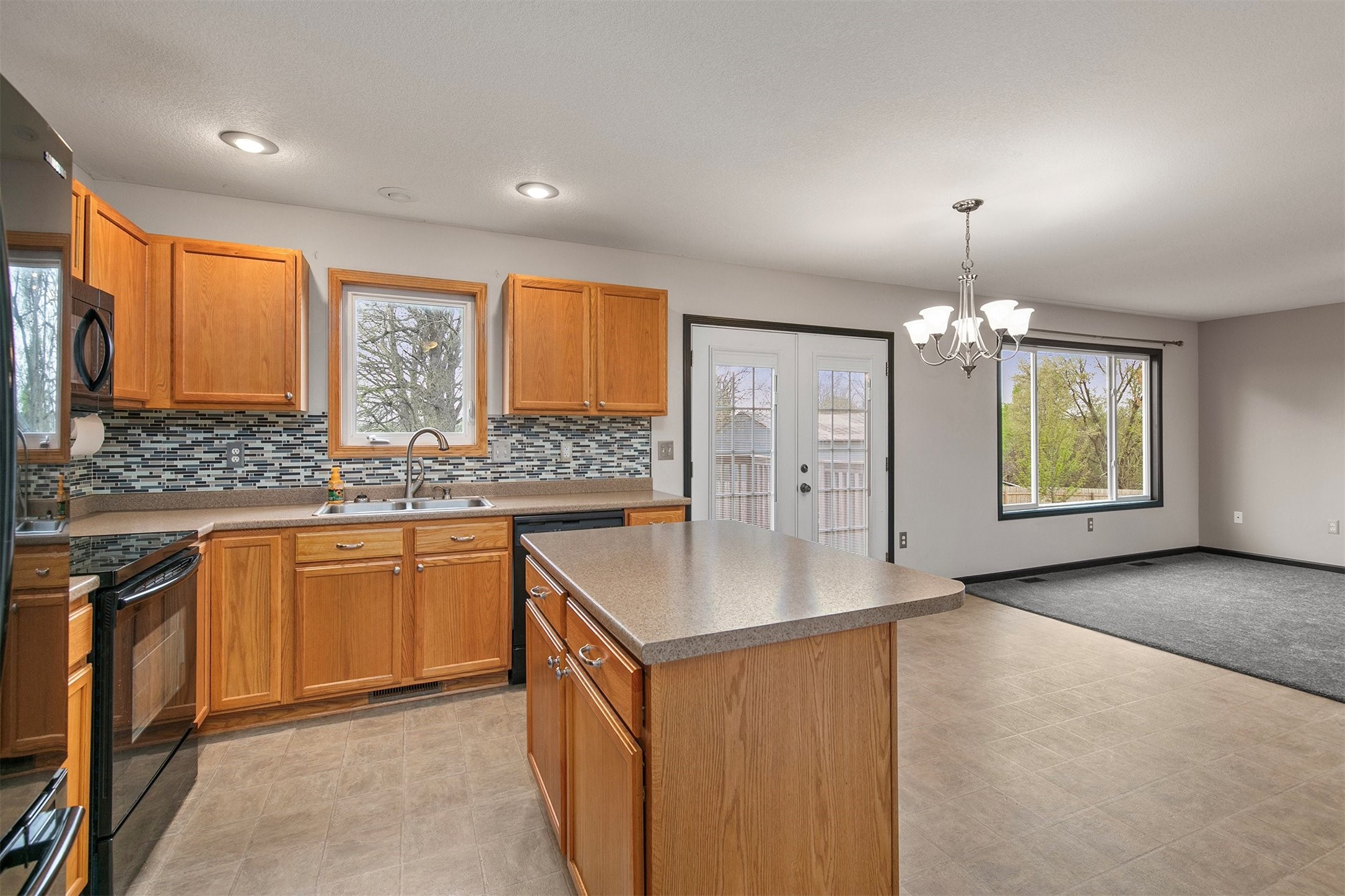 3020 19th Street, Altoona, Iowa image 9
