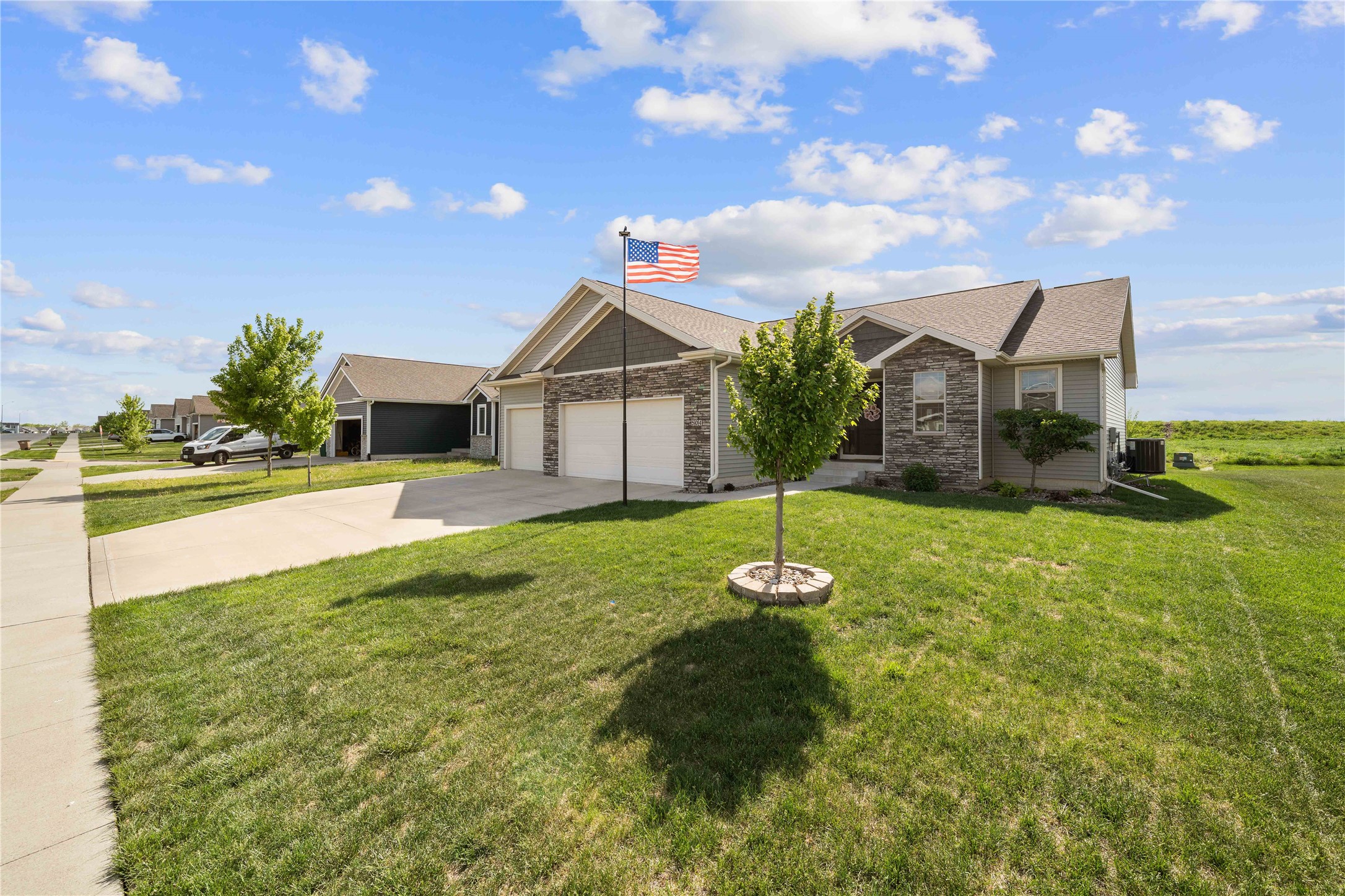 504 Shiloh Rose Parkway, Bondurant, Iowa image 1