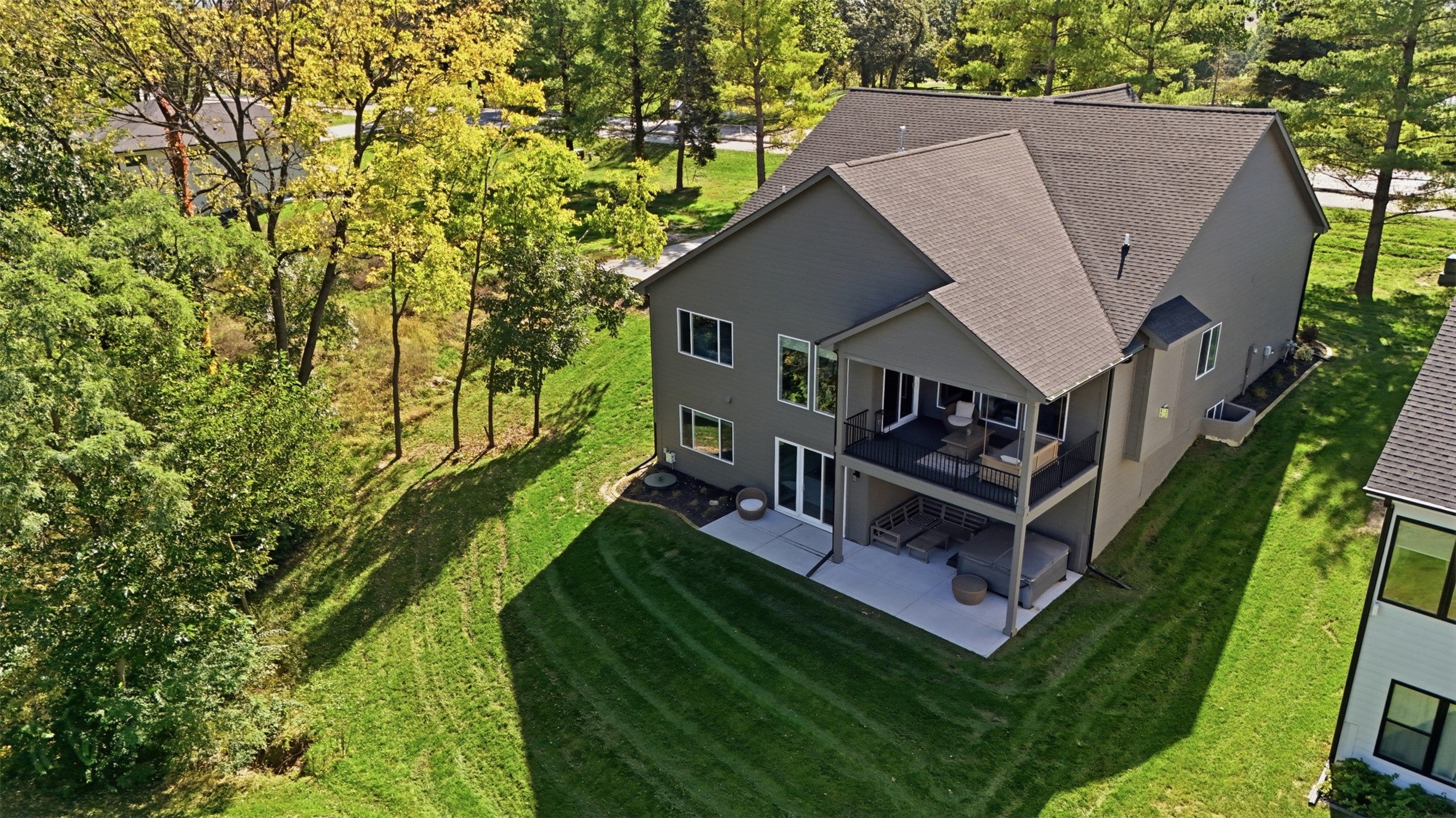 7337 NW Beaver Drive