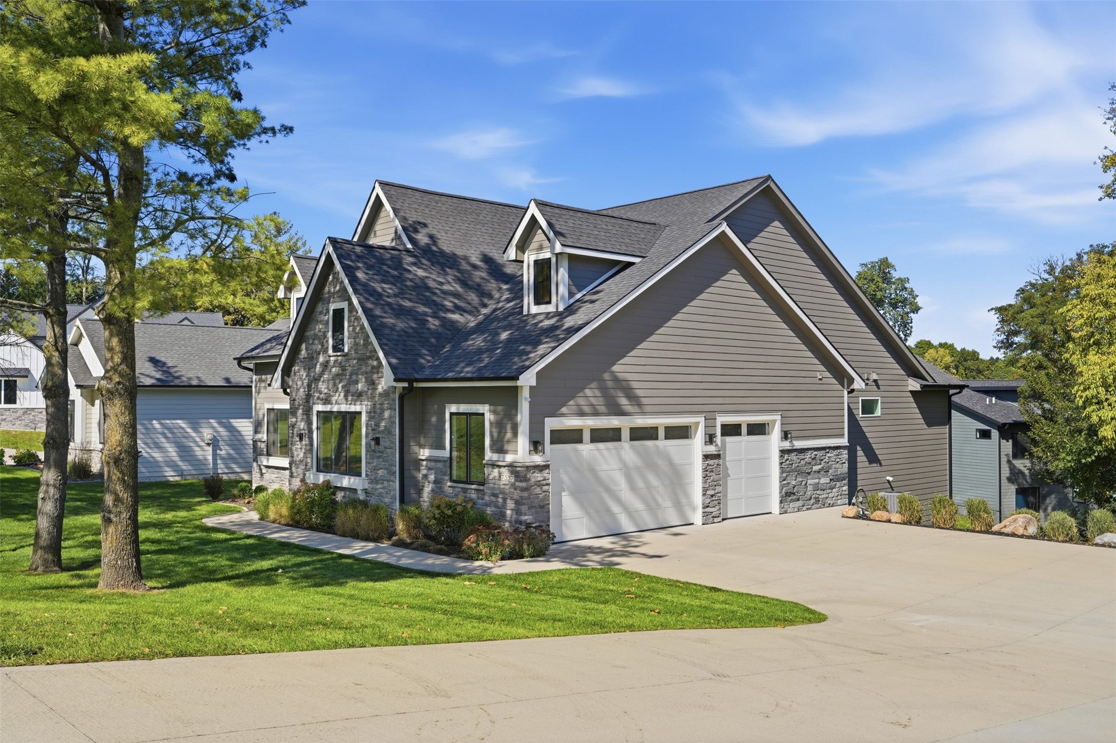 7337 NW Beaver Drive