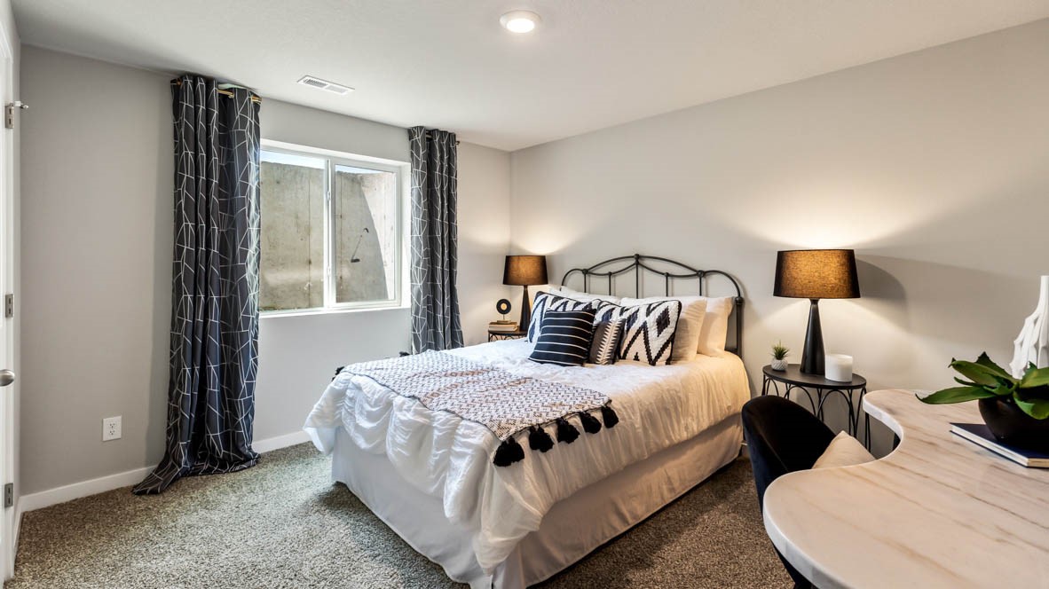 14531 Ironwood Court, Urbandale, Iowa image 22