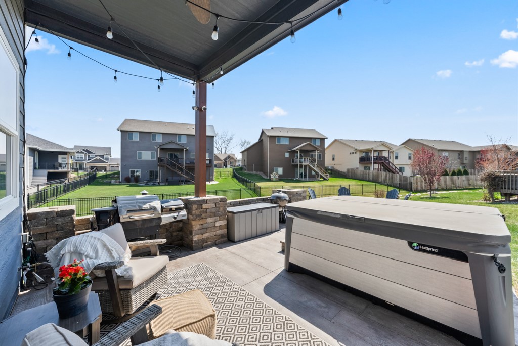 3674 Berkshire Parkway, Clive, Iowa image 33